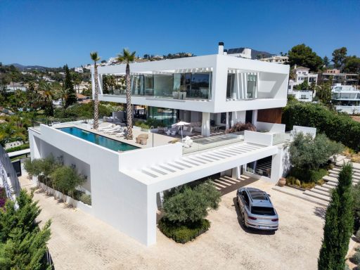 VILLA CONTEMPORÁNEA EN MARBELLA