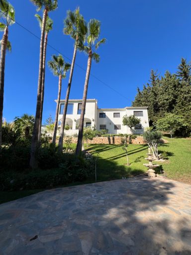 VILLA CON VISTAS PANORÁMICAS EN BENALMÁDENA